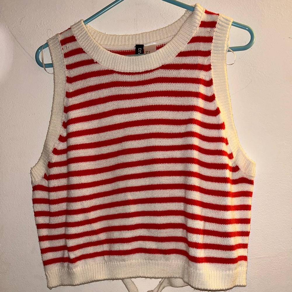 Divided knit top size xtra large